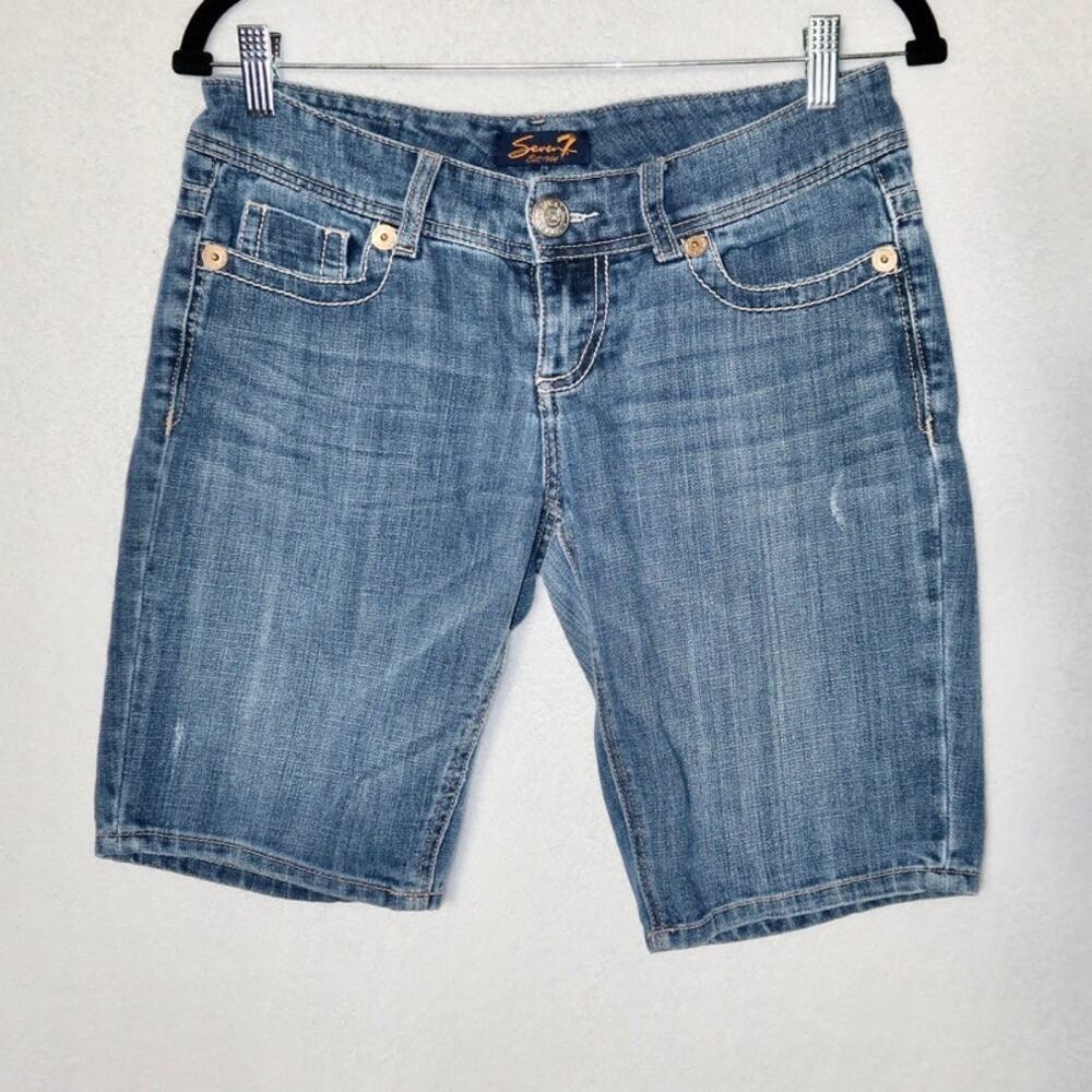 Seven Bermuda Low‎ Rise Shorts Size 28 Light Wash